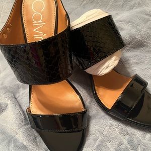 Calvin Klein Cecily Slides